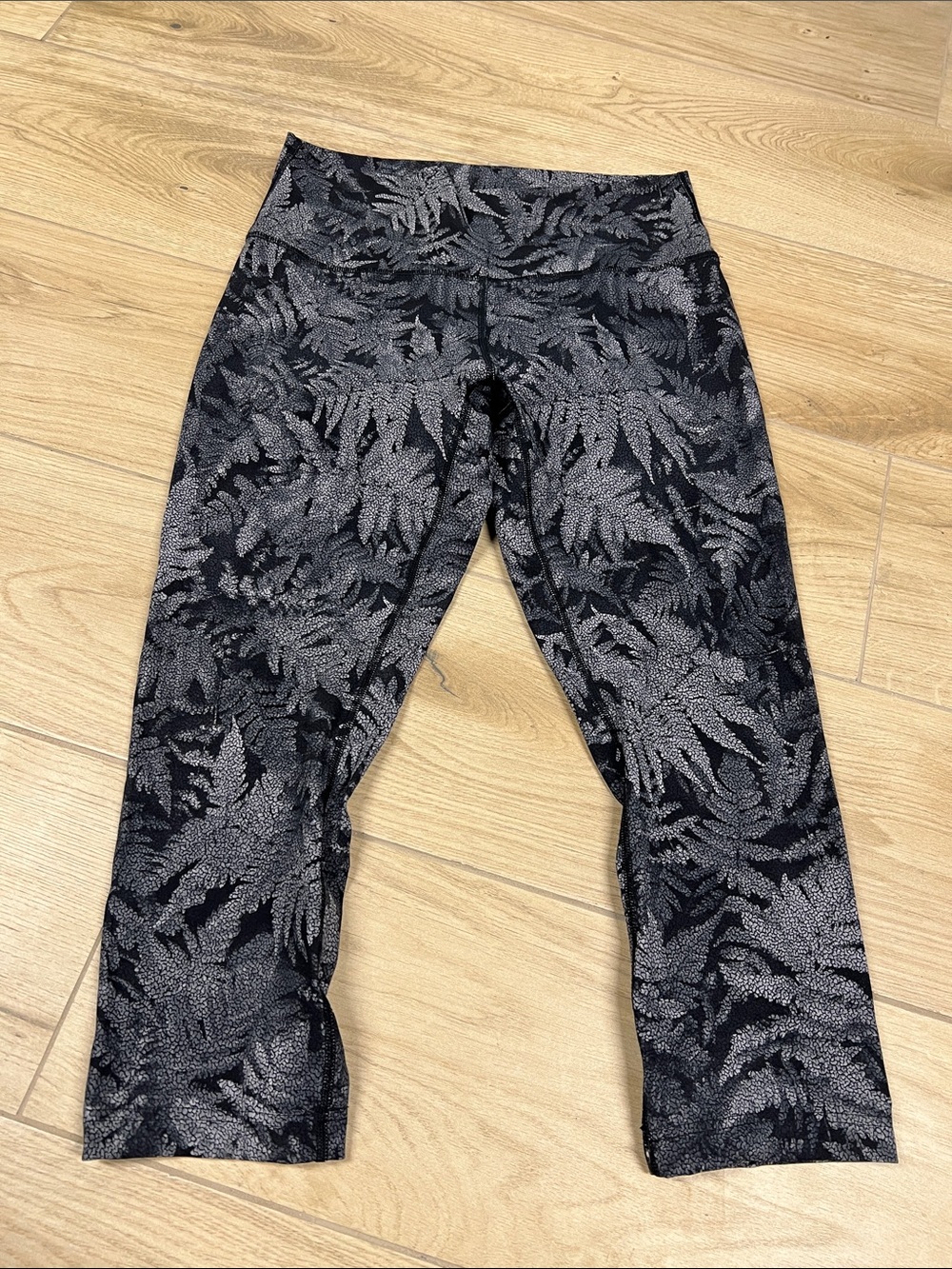 lululemon athletica Black & Gray Fern Print Leggings